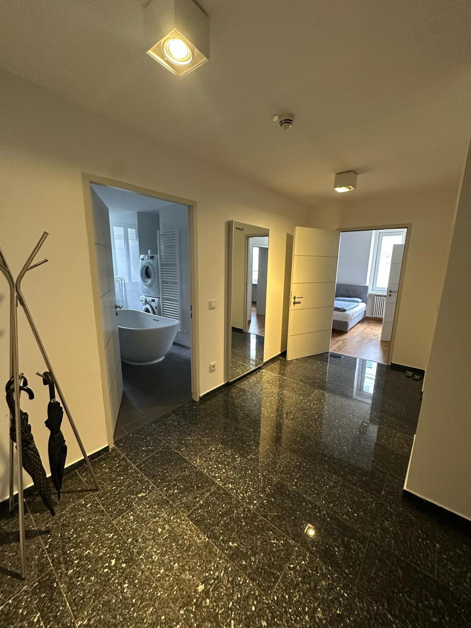 Al Nafurah Apartments 뮌헨 외부 사진
