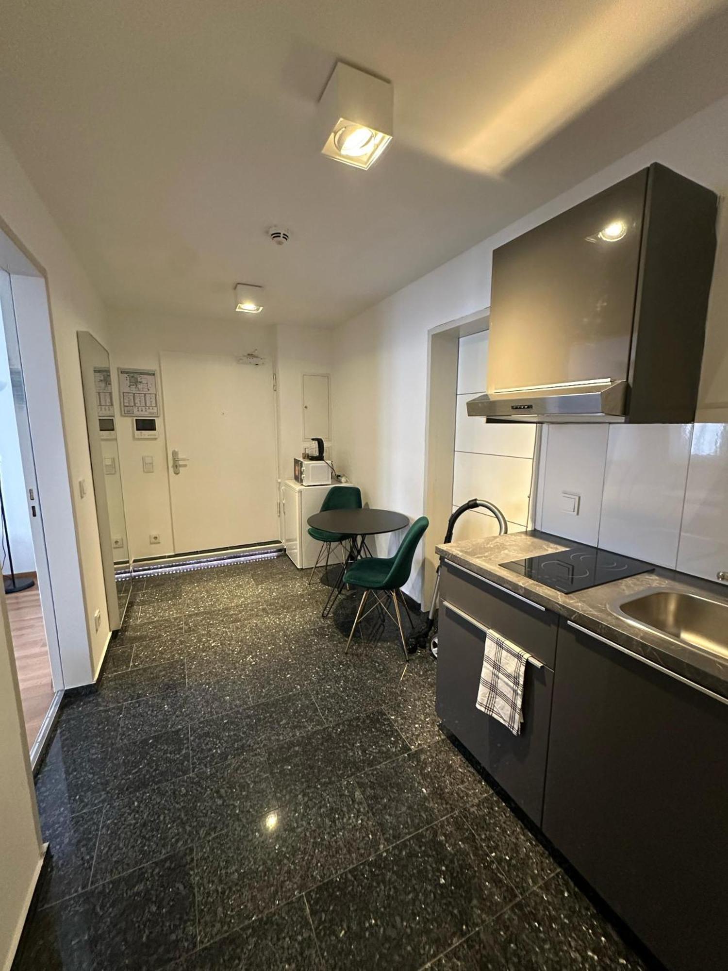 Al Nafurah Apartments 뮌헨 외부 사진