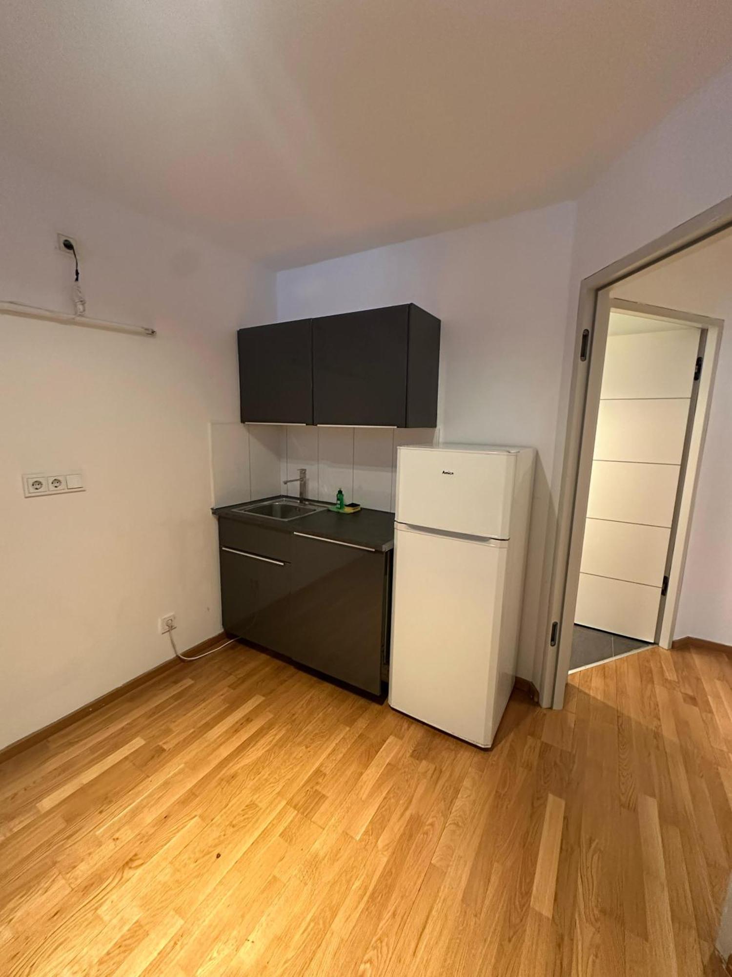 Al Nafurah Apartments 뮌헨 외부 사진