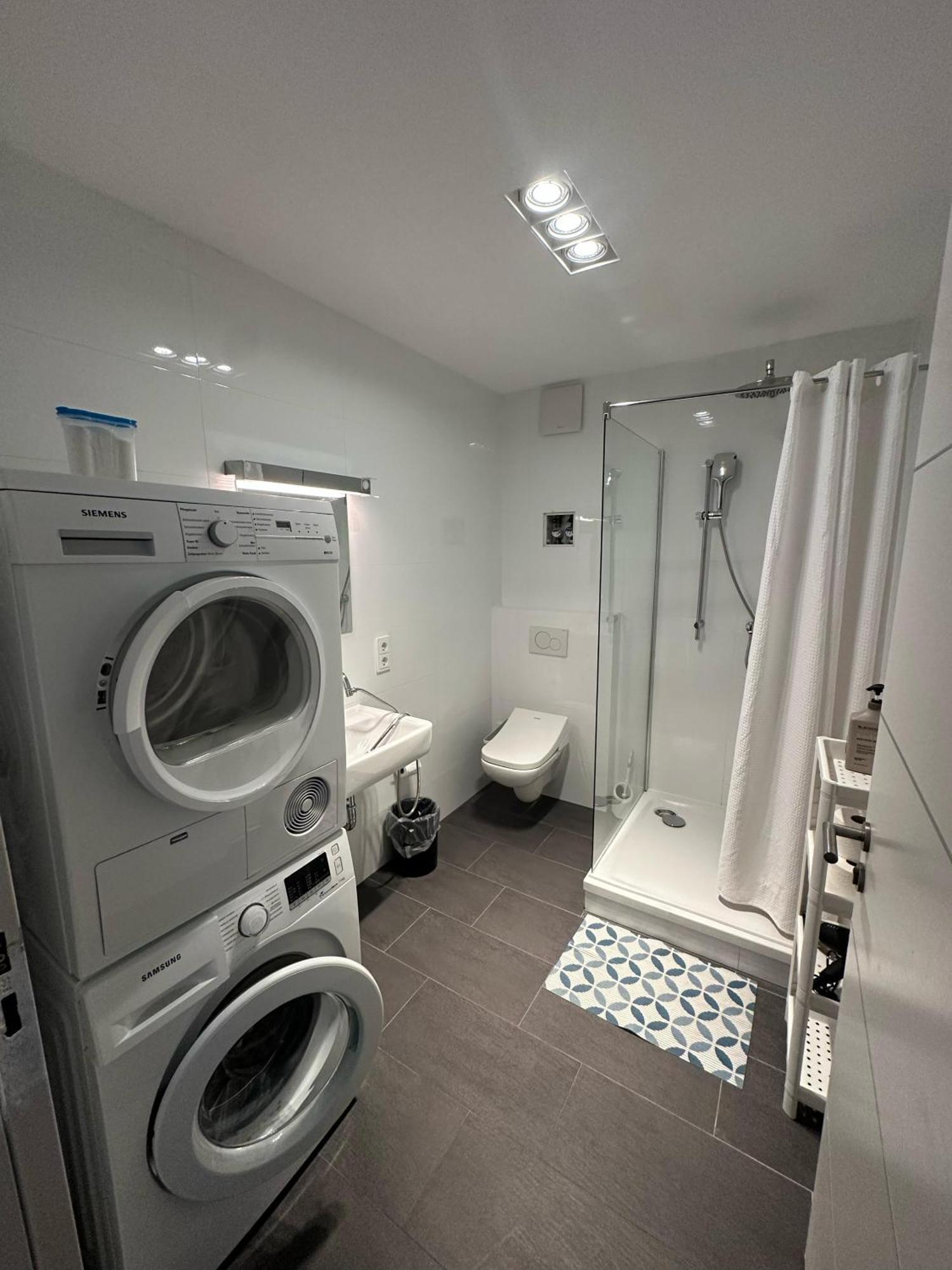 Al Nafurah Apartments 뮌헨 외부 사진