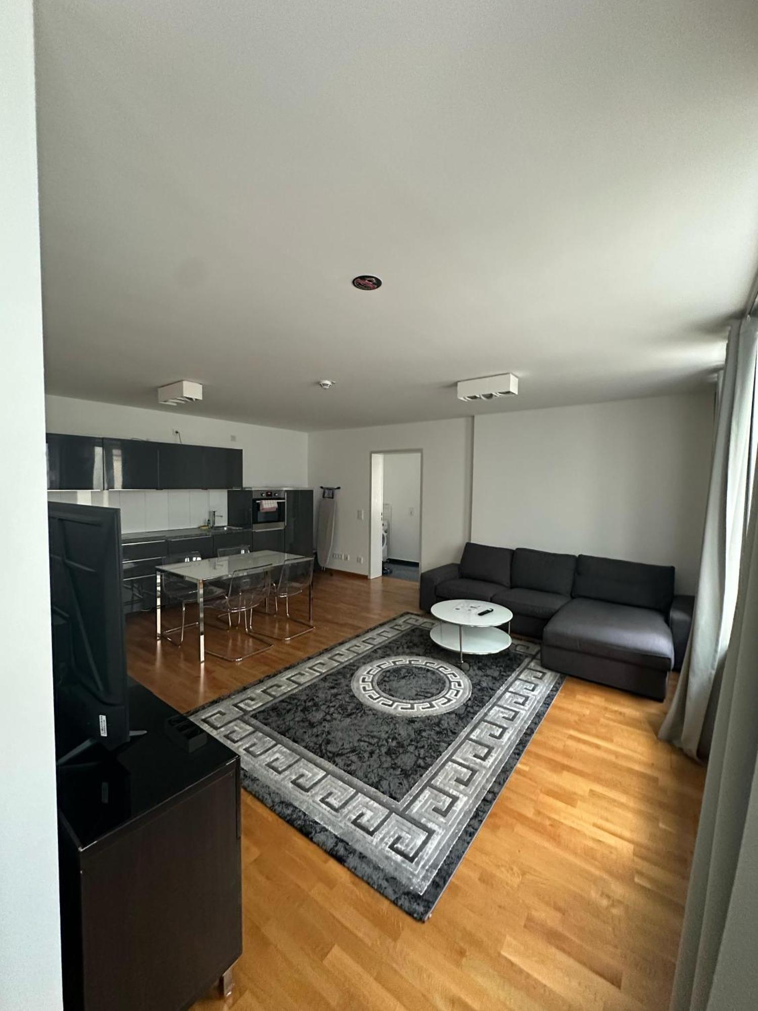 Al Nafurah Apartments 뮌헨 외부 사진