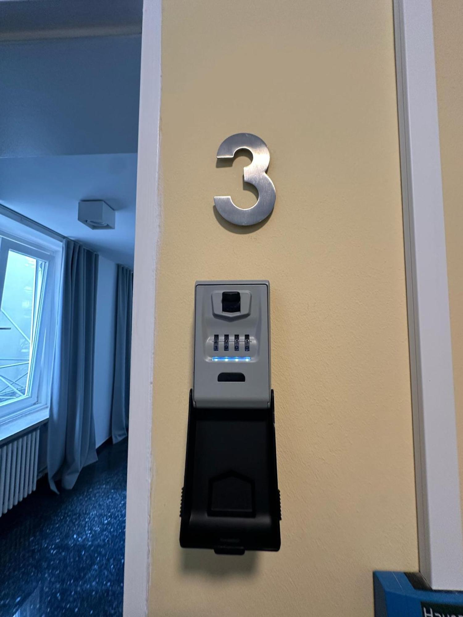 Al Nafurah Apartments 뮌헨 외부 사진