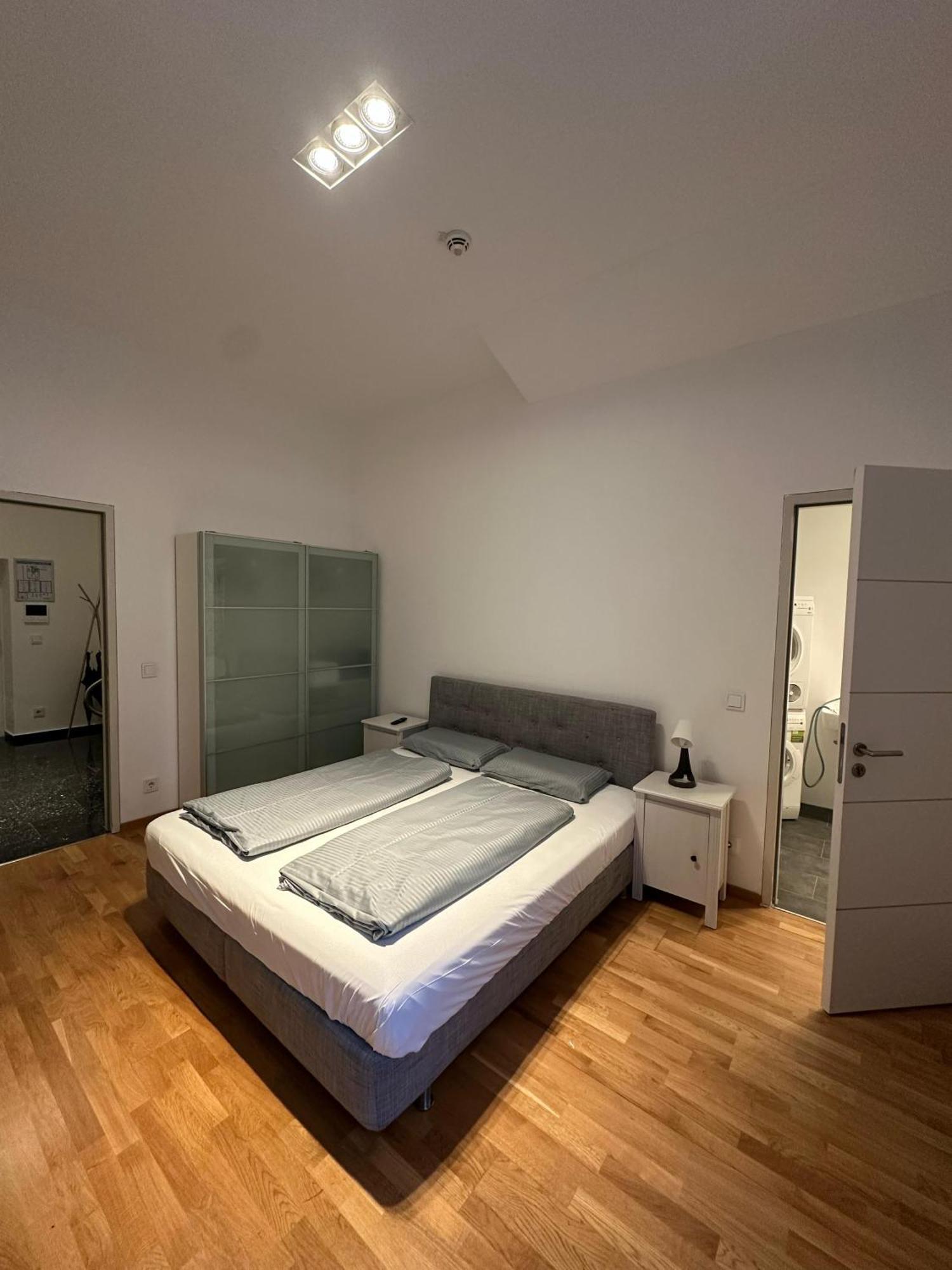 Al Nafurah Apartments 뮌헨 외부 사진