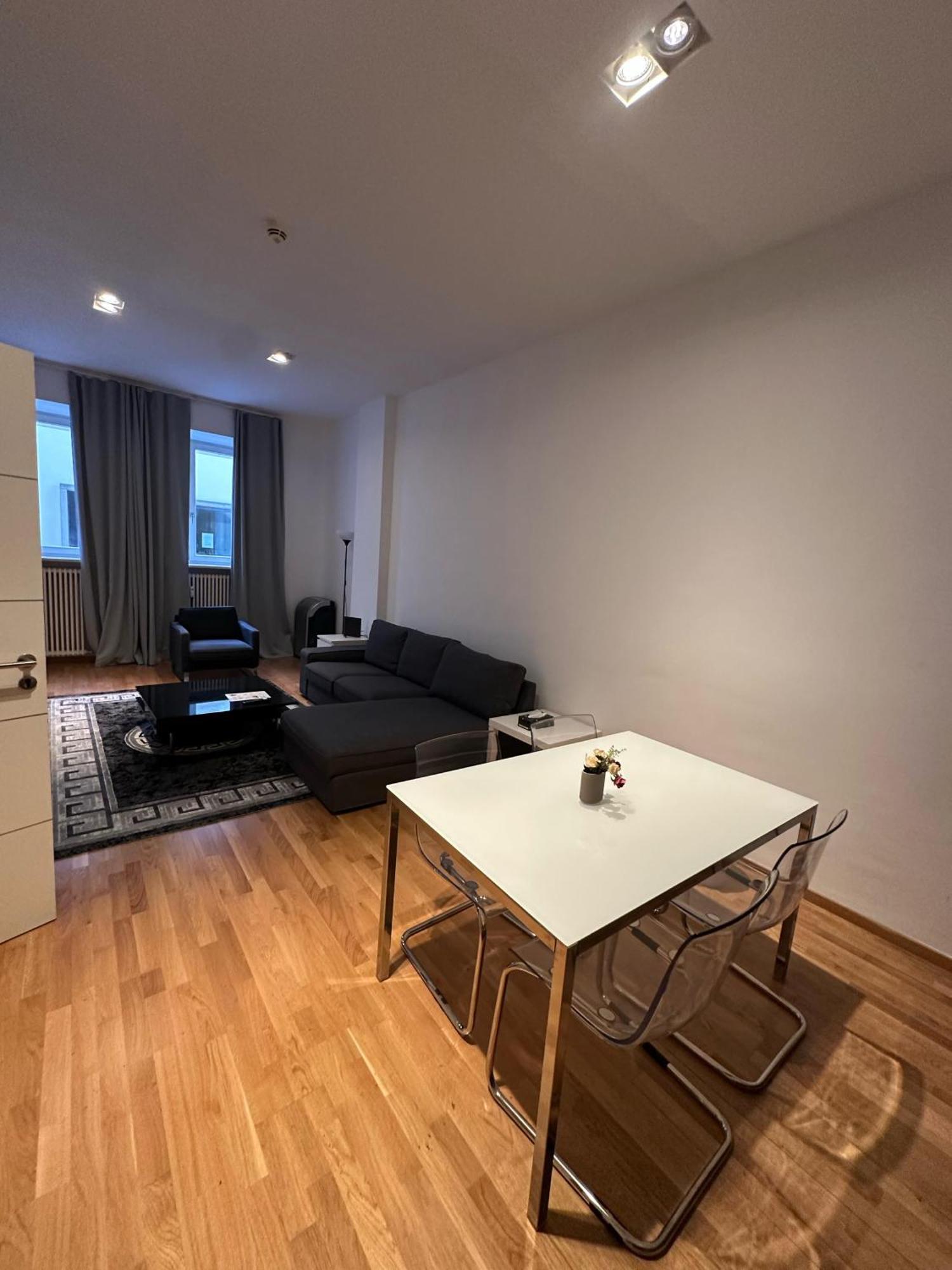 Al Nafurah Apartments 뮌헨 외부 사진