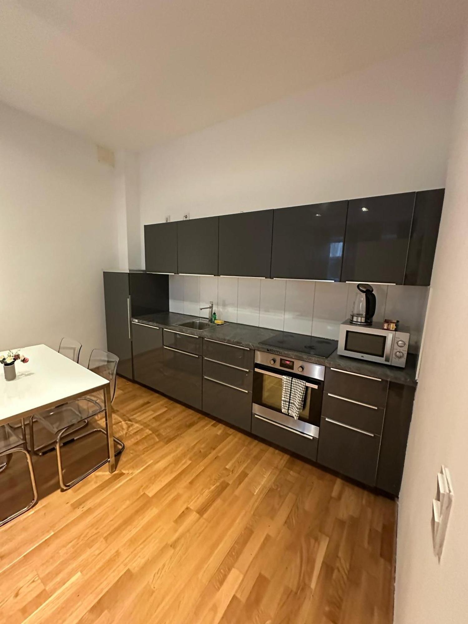 Al Nafurah Apartments 뮌헨 외부 사진